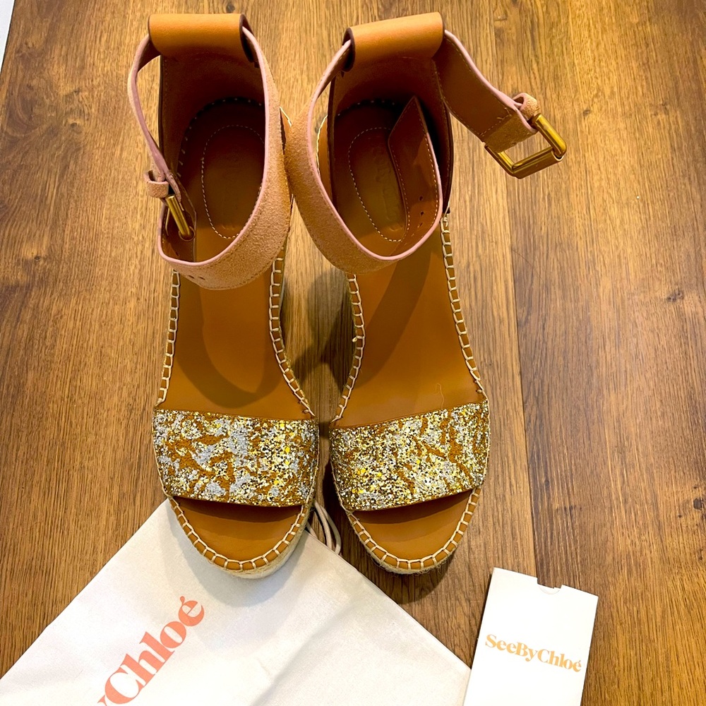 See By Chloe Glyn Glitter Wedge size 9